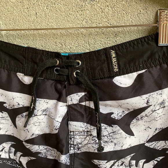 Sz 12 Kids Maui & Sons Boardshorts - Picture 2 of 13